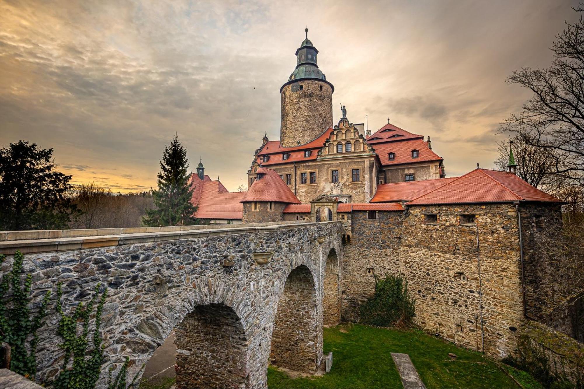 Zamek Czocha Aparthotel Lesna Exterior photo